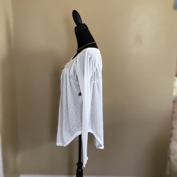 NWOT Ivory Waffle Knit Henley Swing Top Size M - Picture 3 of 7